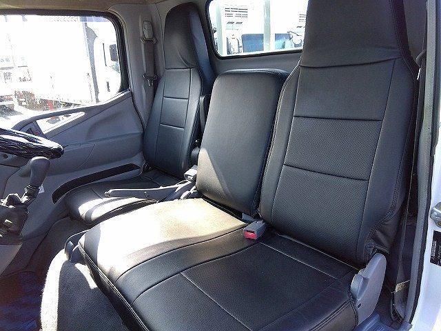 MITSUBISHI CANTER 2007 Image 31