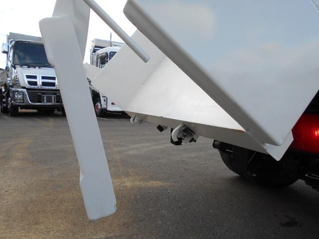 ISUZU ELF 2014 Image 31