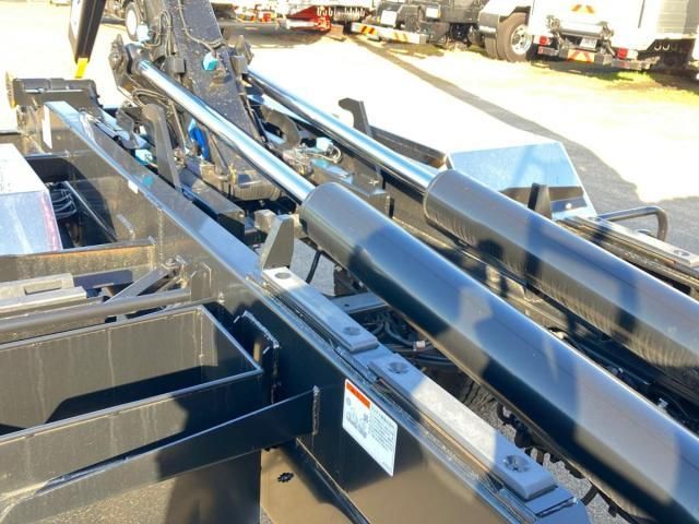 MITSUBISHI FUSOU FIGHTER 2024 Image 31