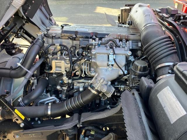 MITSUBISHI FUSOU FIGHTER 2024 Image 31