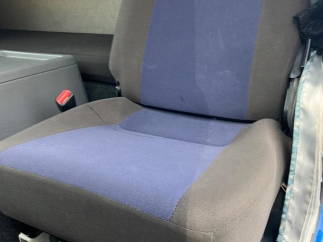 MITSUBISHI FUSOU FIGHTER 2013 Image 31