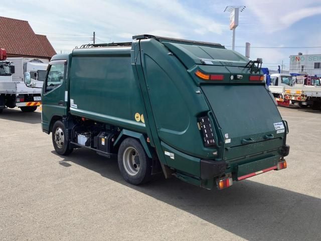 MITSUBISHI CANTER 2017 Image 31