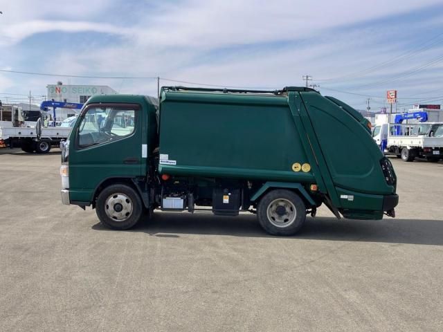 MITSUBISHI CANTER 2017 Image 31