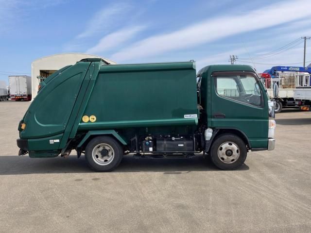 MITSUBISHI CANTER 2017 Image 31