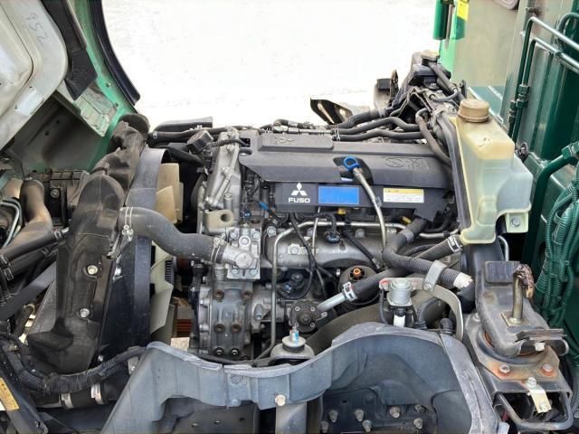 MITSUBISHI CANTER 2017 Image 31