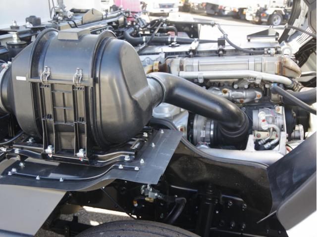 MITSUBISHI FUSOU SUPER GREAT 2025 Image 31