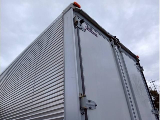 ISUZU ELF 2017 Image 31