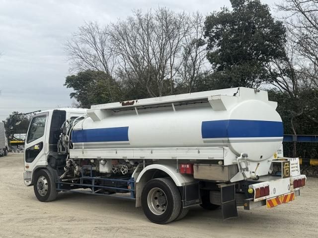 MITSUBISHI FUSOU FIGHTER 2012 Image 31