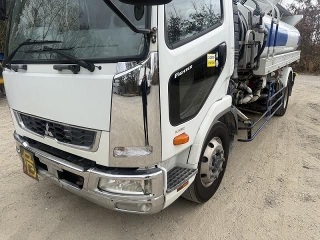 MITSUBISHI FUSOU FIGHTER 2012 Image 31