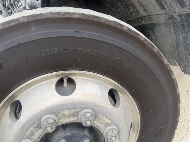 MITSUBISHI FUSOU FIGHTER 2012 Image 31