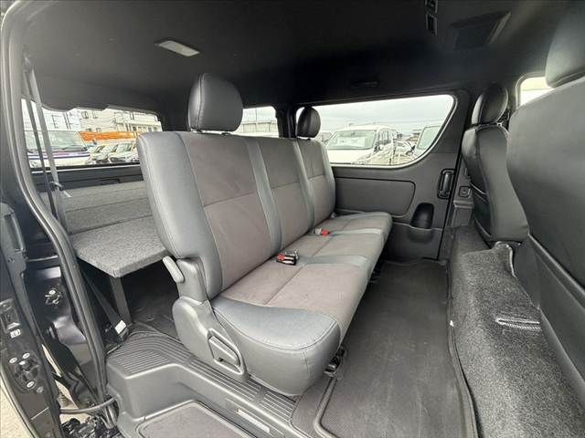 TOYOTA HIACE VAN 2WD 2023 Image 31