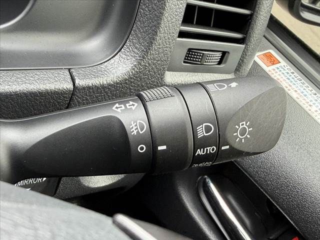 TOYOTA HIACE VAN 2WD 2023 Image 31