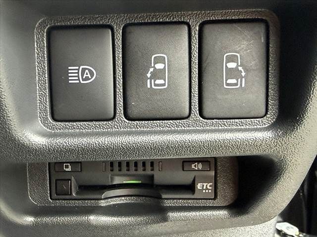 TOYOTA HIACE VAN 2WD 2023 Image 31