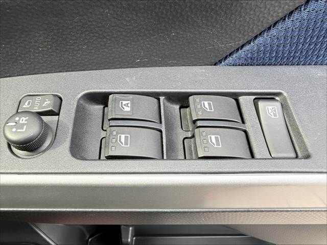 TOYOTA TANK 2017 Image 31