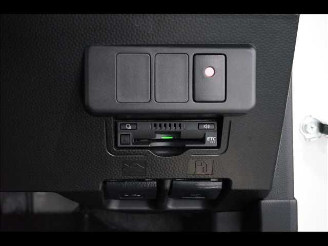 TOYOTA TANK 2017 Image 31