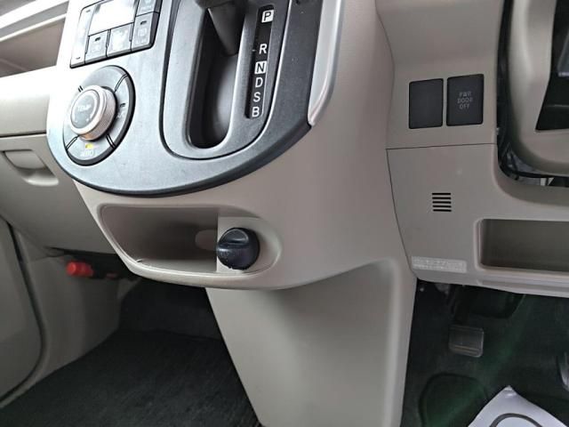 DAIHATSU TANTO 2015 Image 31