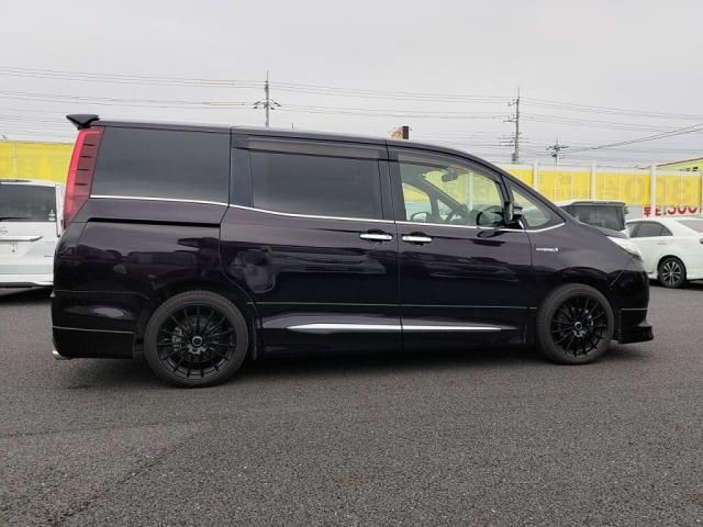 TOYOTA ESQUIRE HYBRID 2014 Image 31