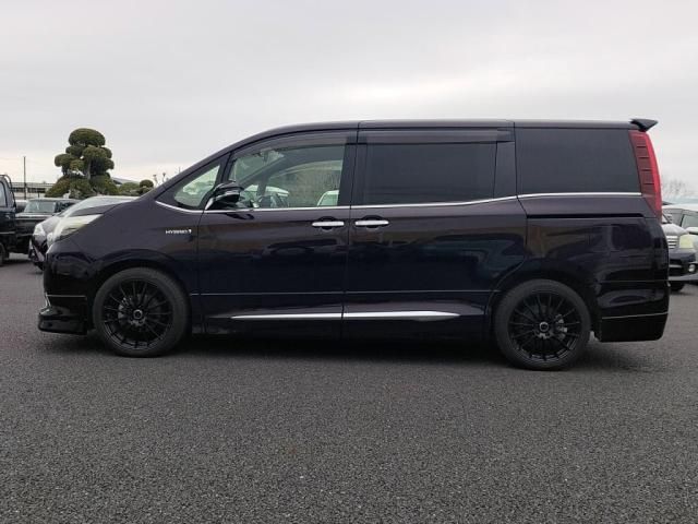 TOYOTA ESQUIRE HYBRID 2014 Image 31