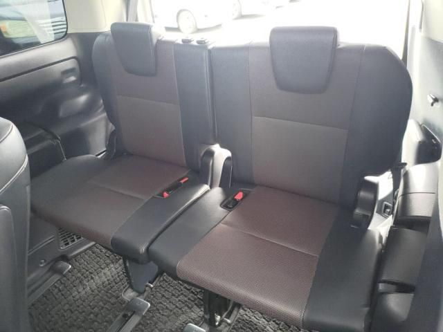 TOYOTA ESQUIRE HYBRID 2014 Image 31