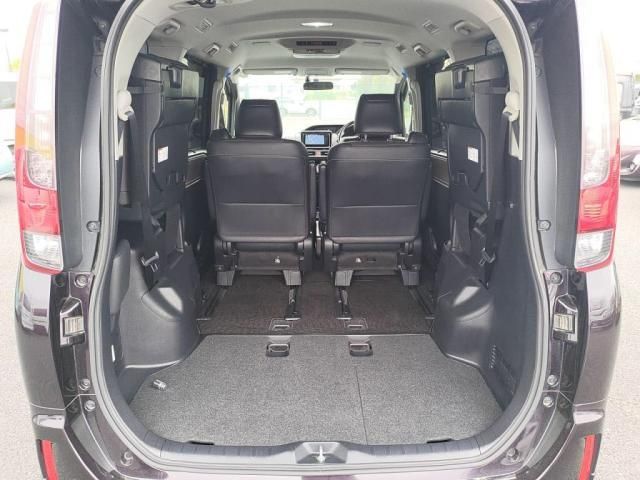 TOYOTA ESQUIRE HYBRID 2014 Image 31