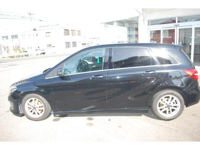 MERCEDES BENZ B CLAS 2018 Image 31