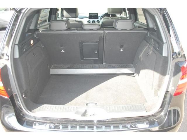 MERCEDES BENZ B CLAS 2018 Image 31