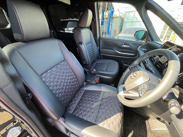 TOYOTA VOXY 2023 Image 31