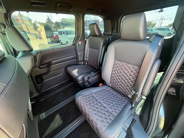 TOYOTA VOXY 2023 Image 31