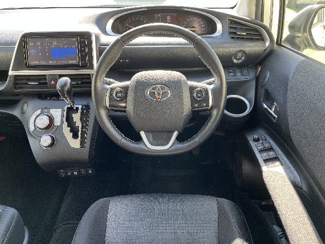 TOYOTA SIENTA 2021 Image 31