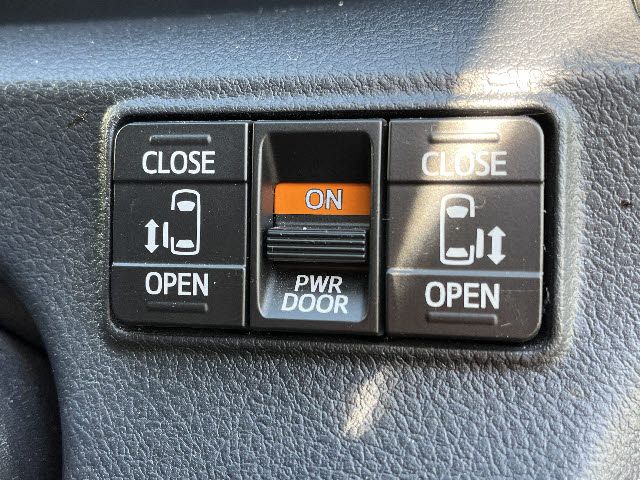 TOYOTA SIENTA 2021 Image 31