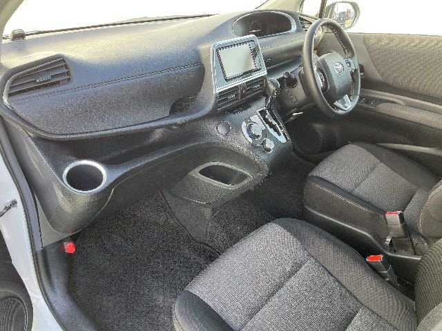 TOYOTA SIENTA 2021 Image 31