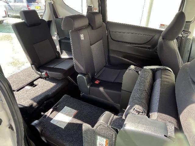 TOYOTA SIENTA 2021 Image 31