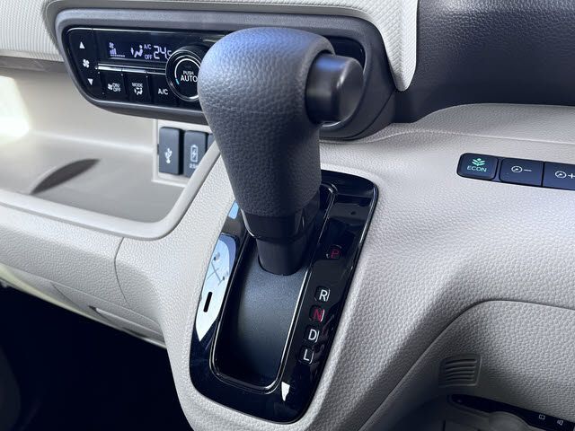 HONDA N BOX 2020 Image 31