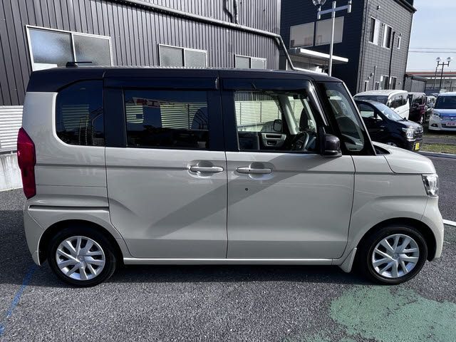 HONDA N BOX 2020 Image 31