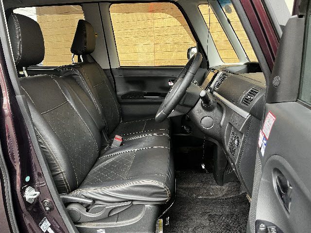 DAIHATSU TANTO CUSTOM 4WD 2017 Image 31