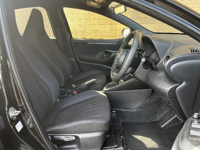 TOYOTA YARIS 2022 Image 31