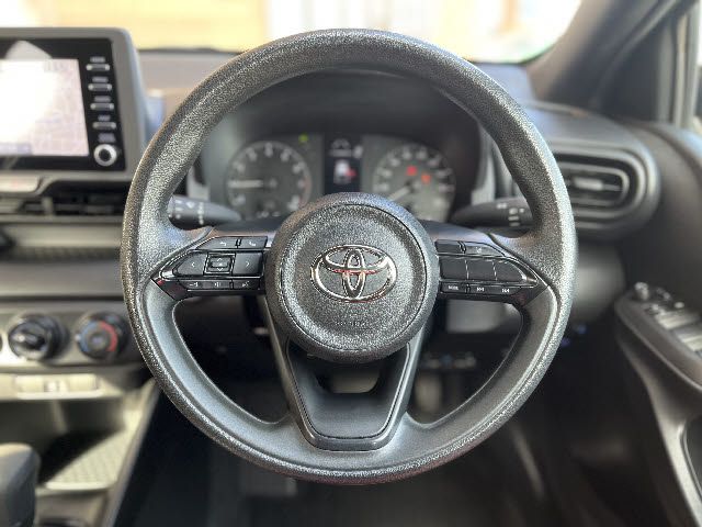 TOYOTA YARIS 2022 Image 31