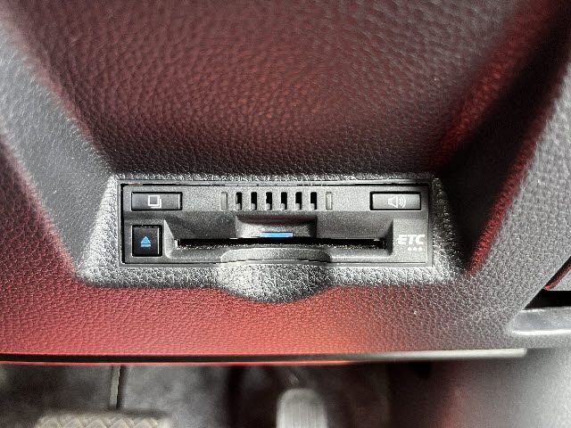 TOYOTA YARIS 2022 Image 31