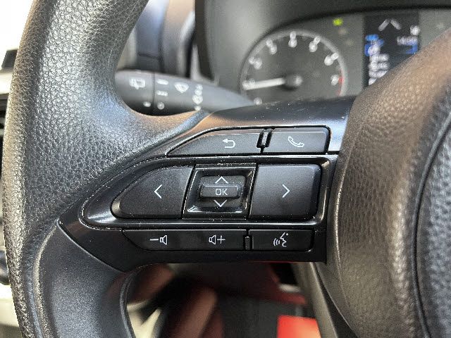 TOYOTA YARIS 2022 Image 31
