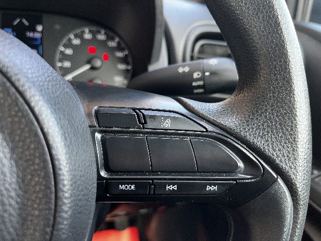 TOYOTA YARIS 2022 Image 31