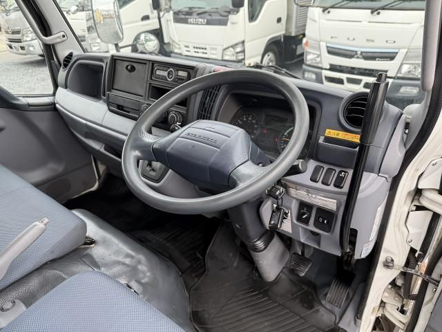 MITSUBISHI CANTER 2015 Image 31