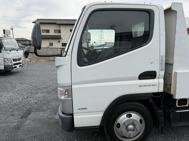 MITSUBISHI CANTER 2015 Image 31