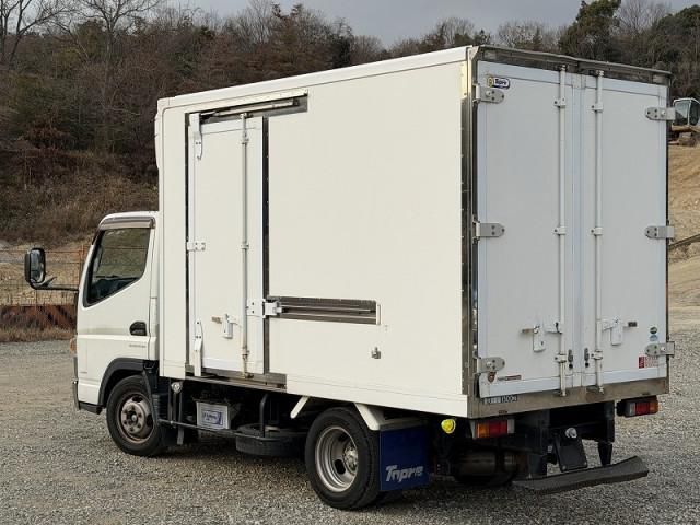 MITSUBISHI CANTER 2017 Image 31
