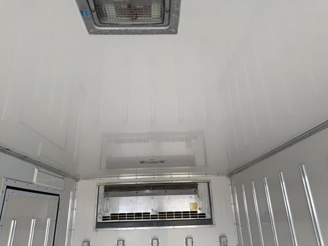 MITSUBISHI CANTER 2017 Image 31