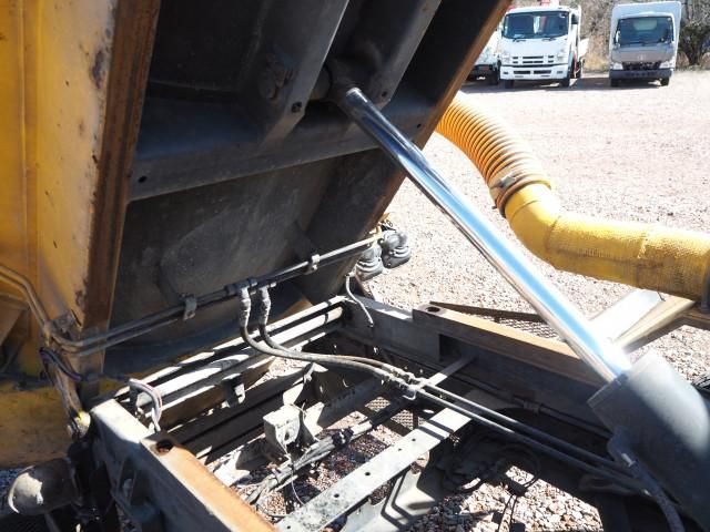 HINO RANGER 2004 Image 31