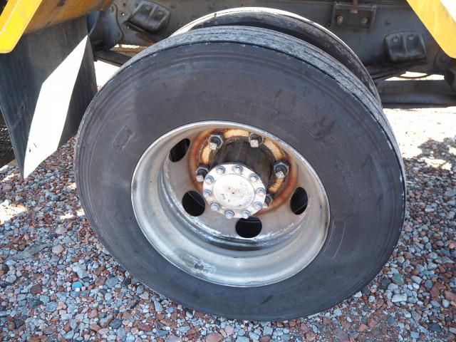 HINO RANGER 2004 Image 31