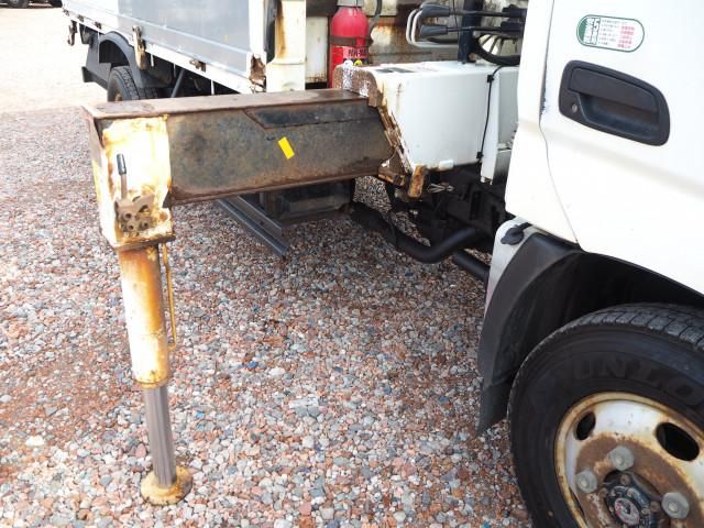 HINO DUTRO 2015 Image 31