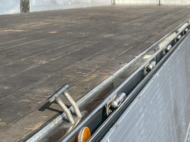 HINO PROFIA 2018 Image 31