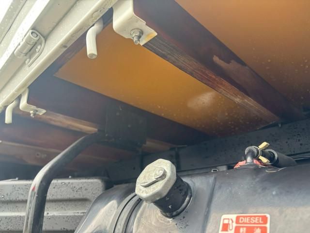 ISUZU ELF 2019 Image 31