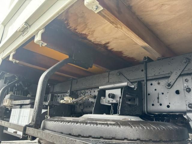 ISUZU ELF 2019 Image 31